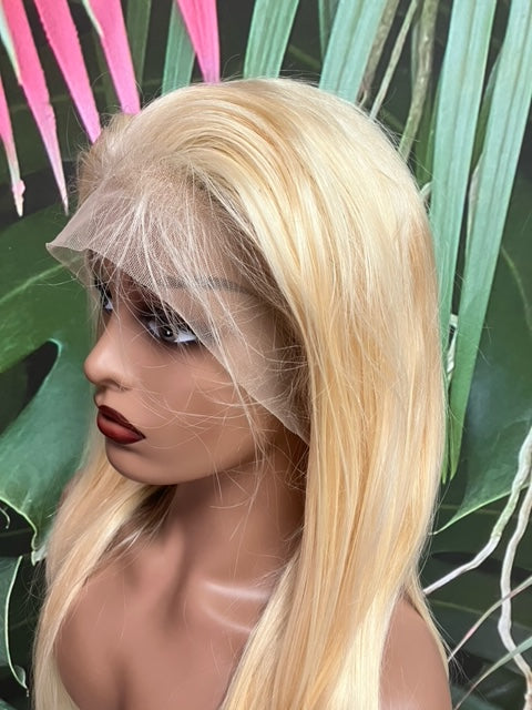 BLONDE STRAIGHT FRONTAL LACE WIG